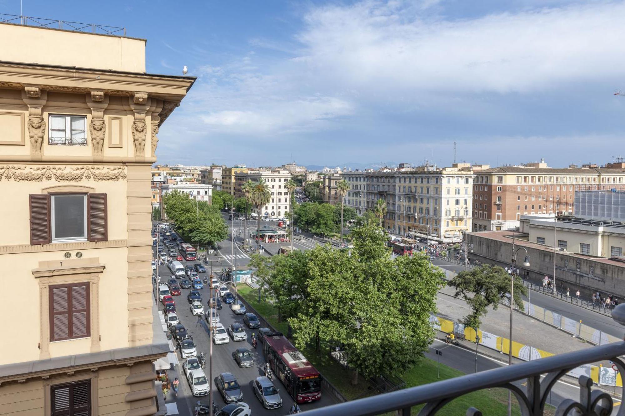 St Peter Twelve Roma Exterior foto